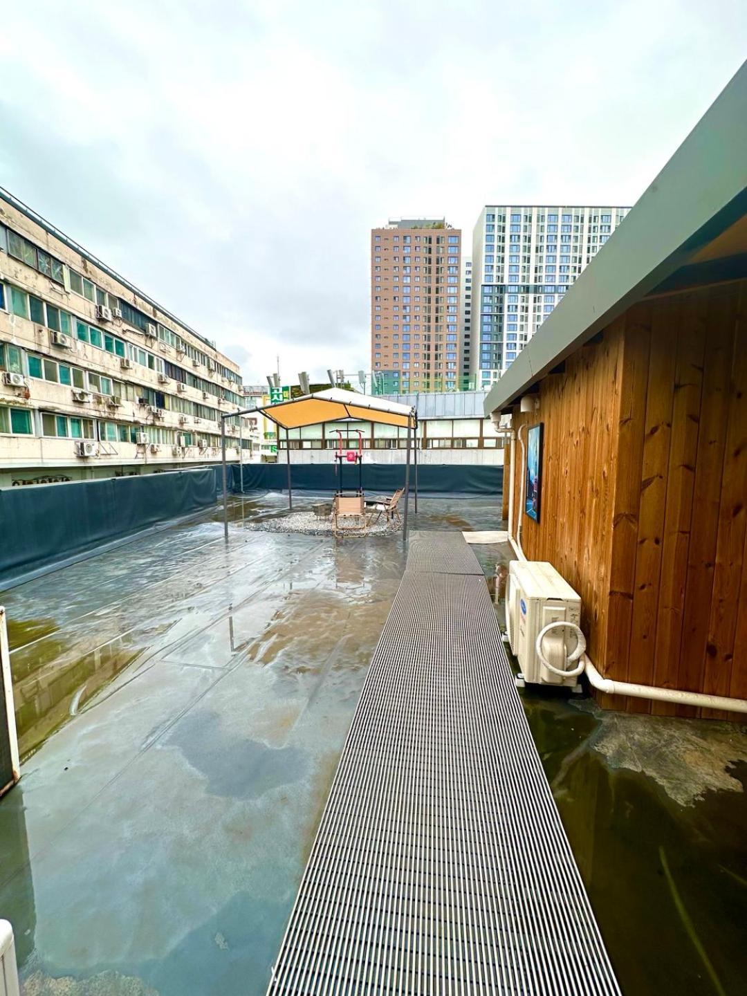 R Jongmyo Guest house *